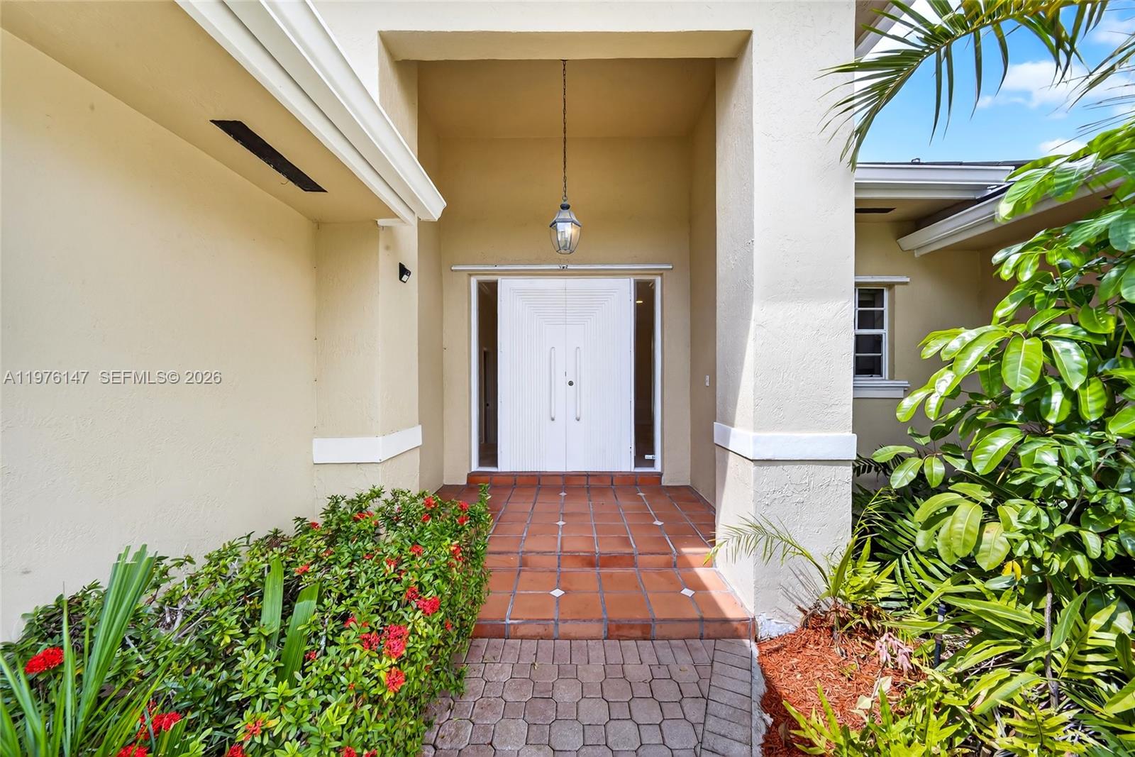 MANSIONS BY THE FALLS - Residential