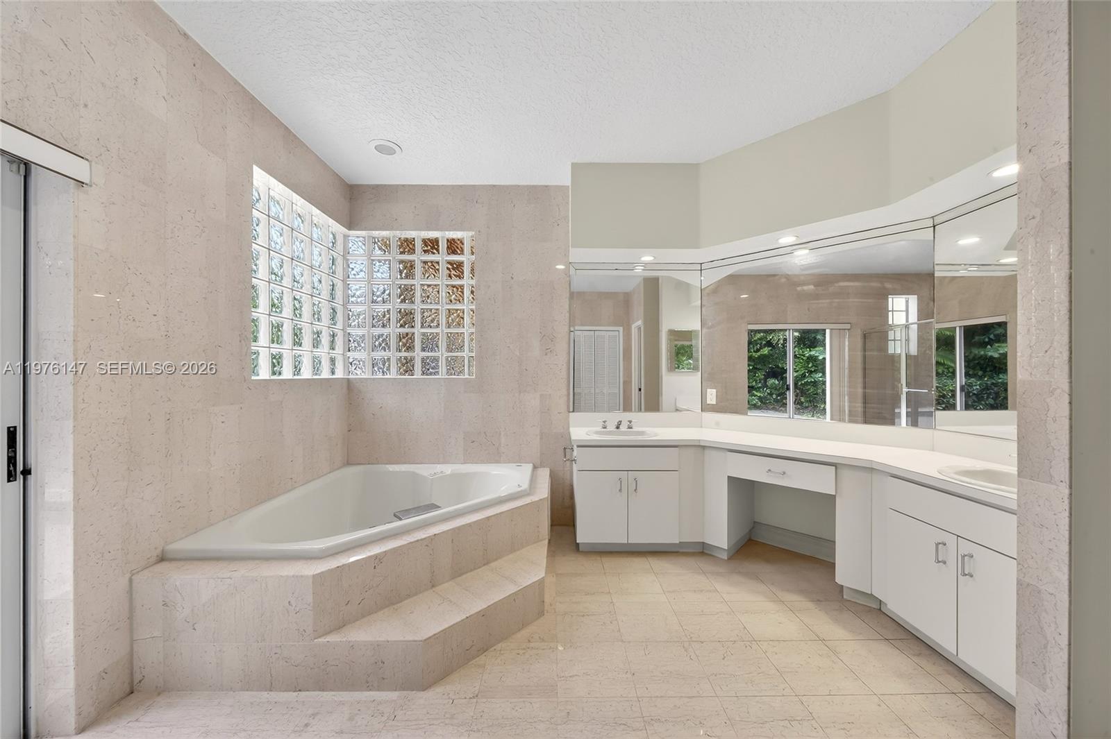 MANSIONS BY THE FALLS - Residential