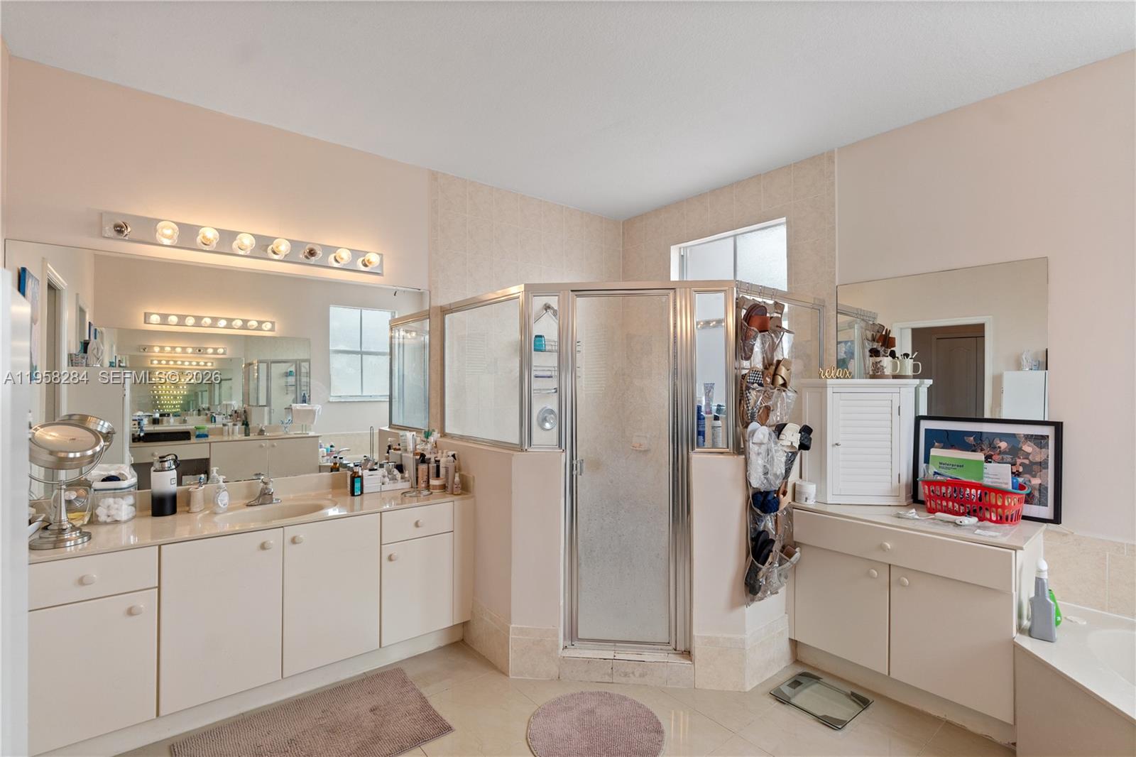 CENTURY GARDENS - Residential