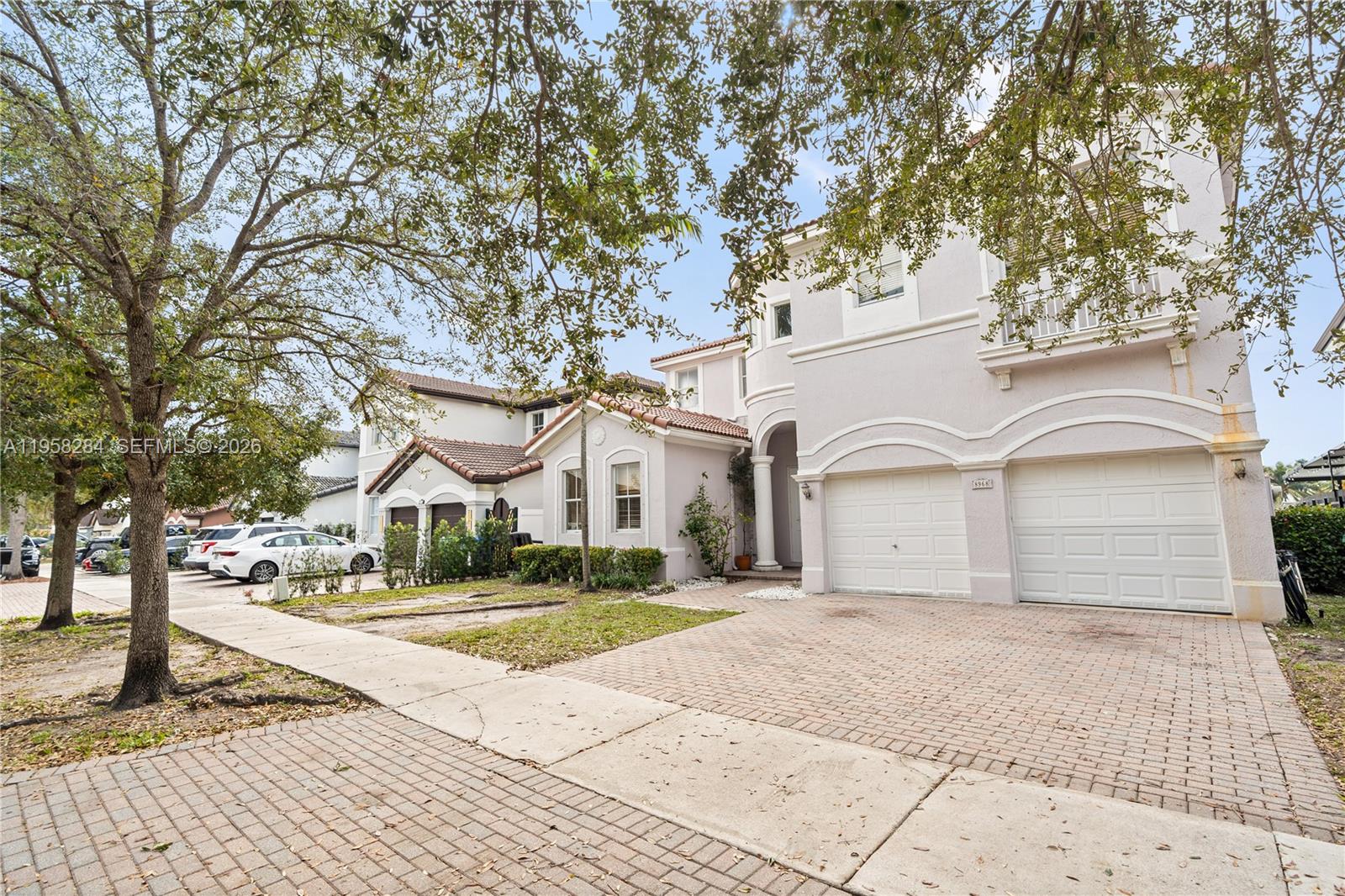 CENTURY GARDENS - Residential