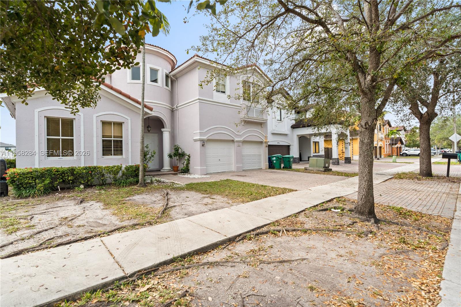 CENTURY GARDENS - Residential