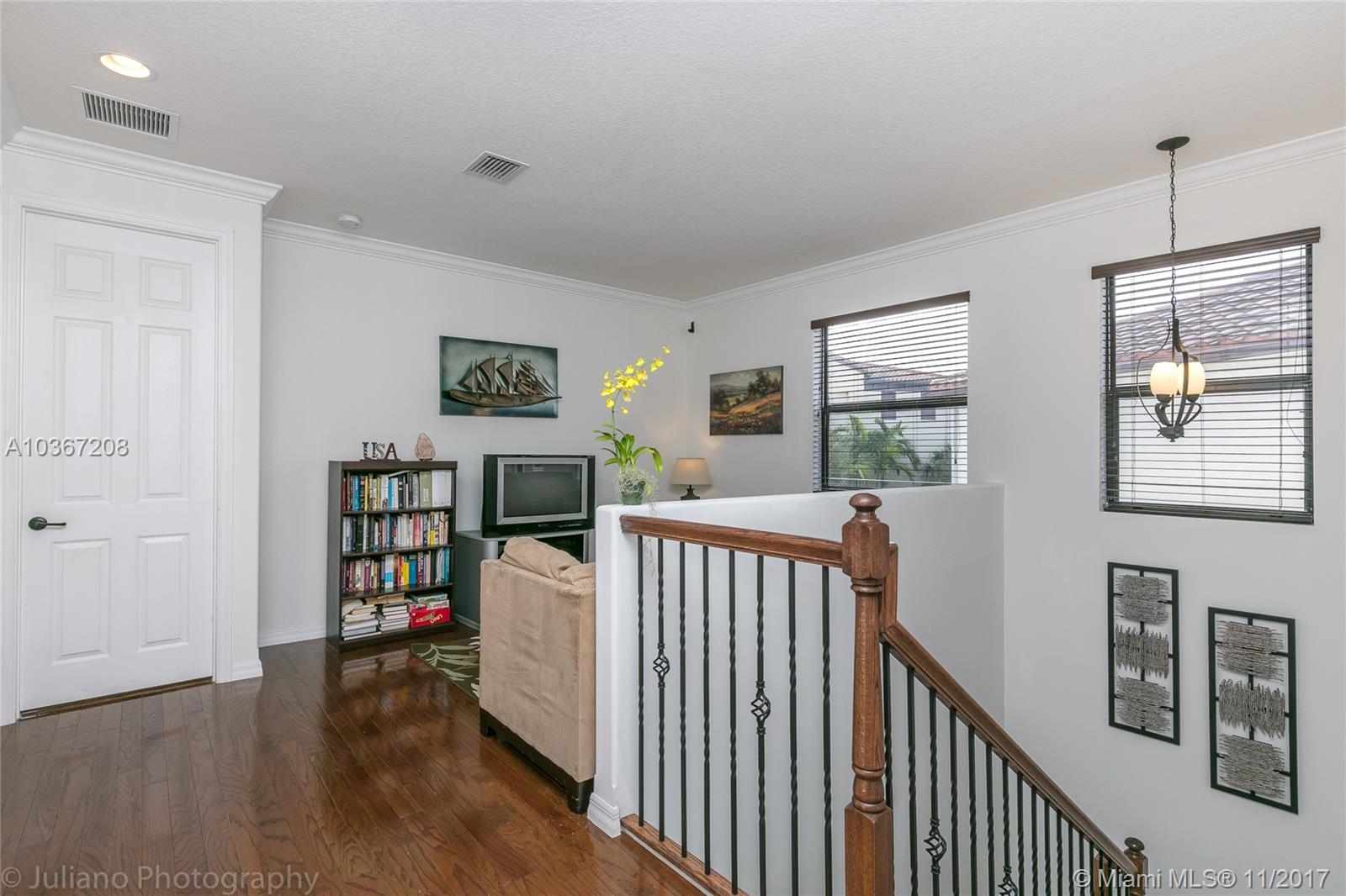 FOXCROFT HOMES - Residential