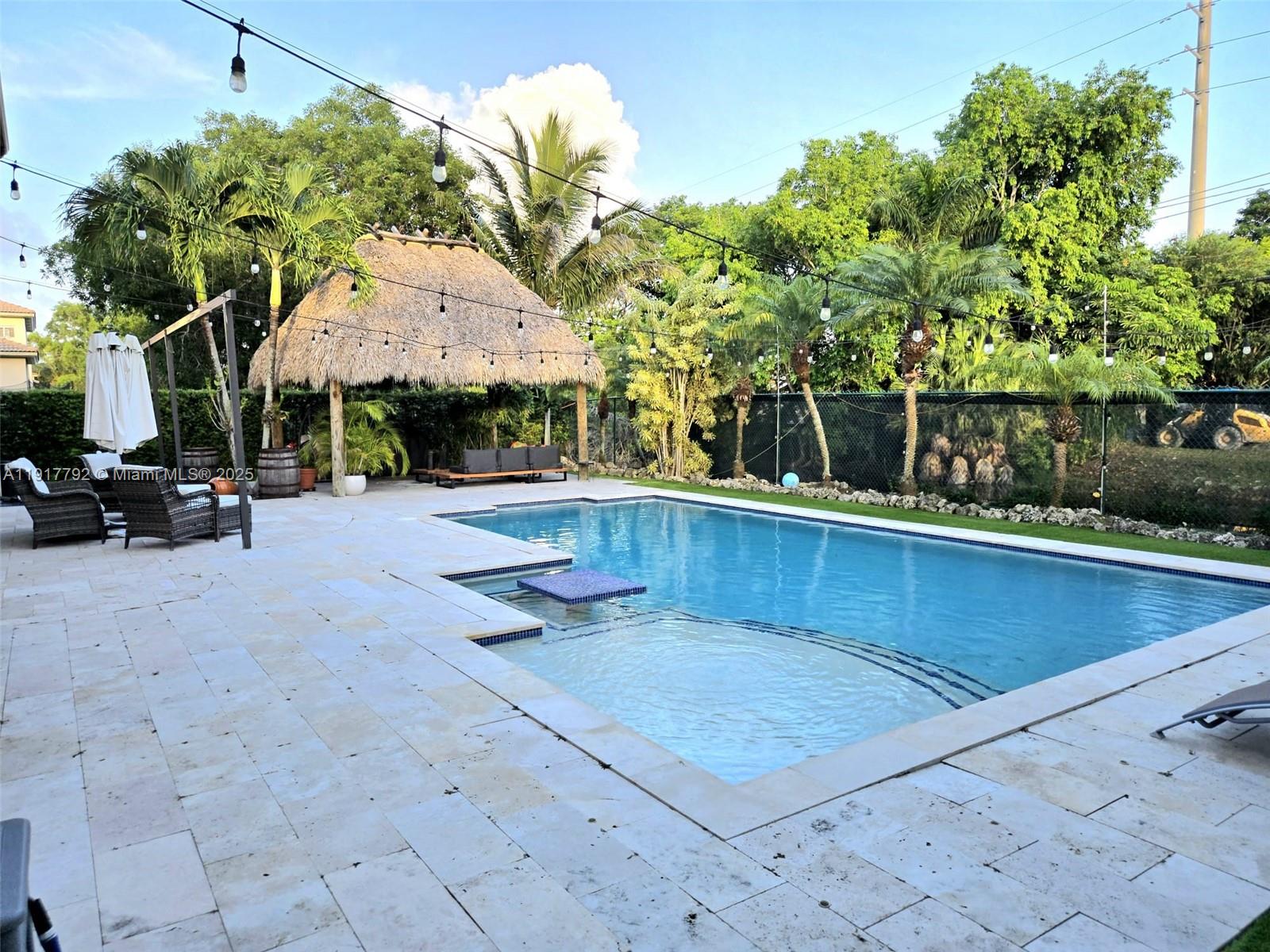 PALM ISLE ESTATES - Residential