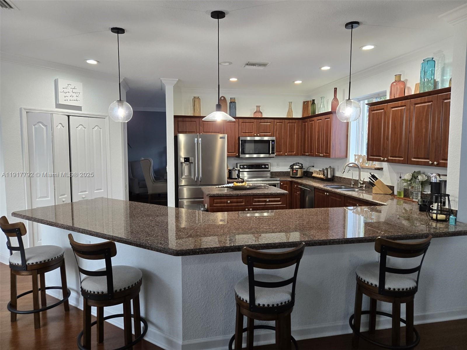 PALM ISLE ESTATES - Residential