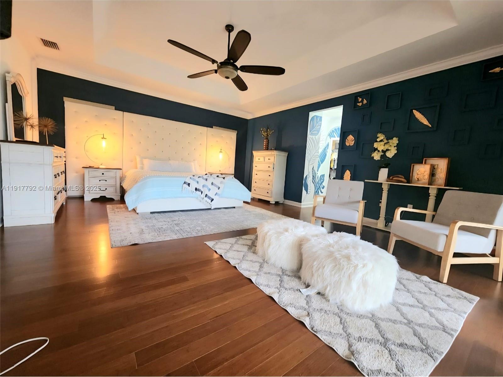 PALM ISLE ESTATES - Residential