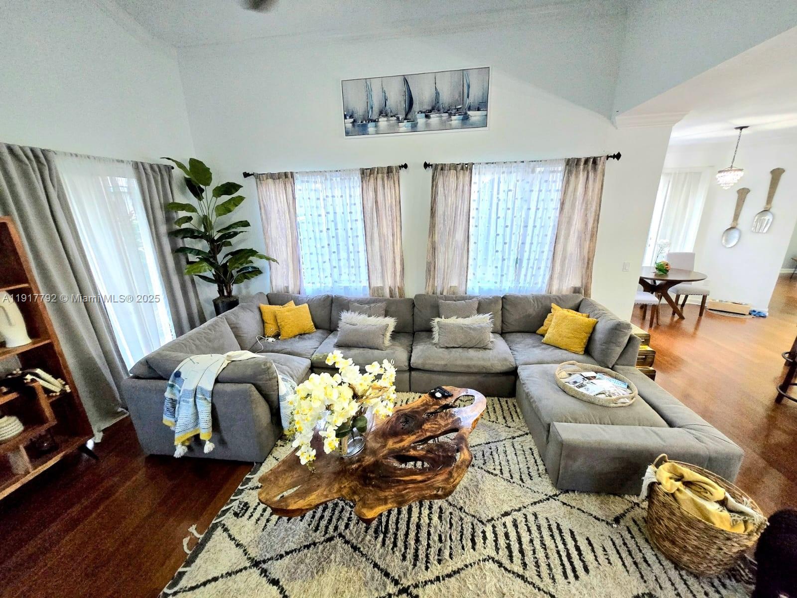 PALM ISLE ESTATES - Residential