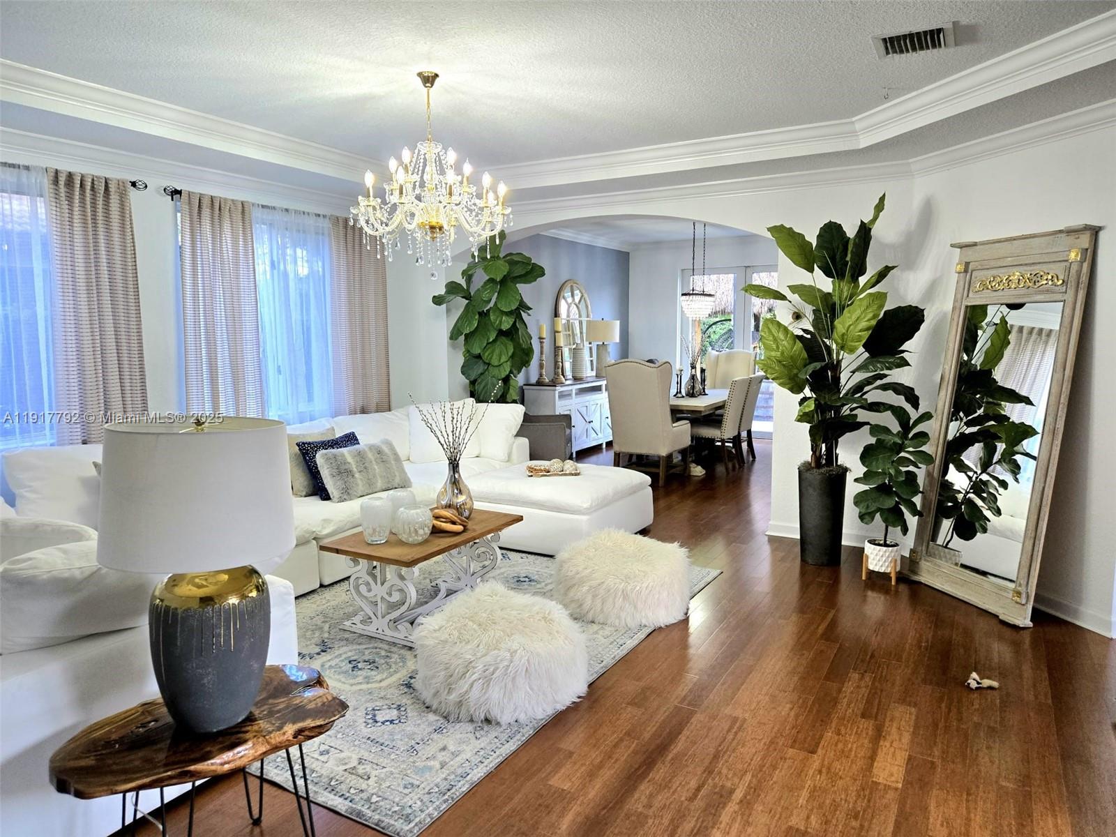 PALM ISLE ESTATES - Residential