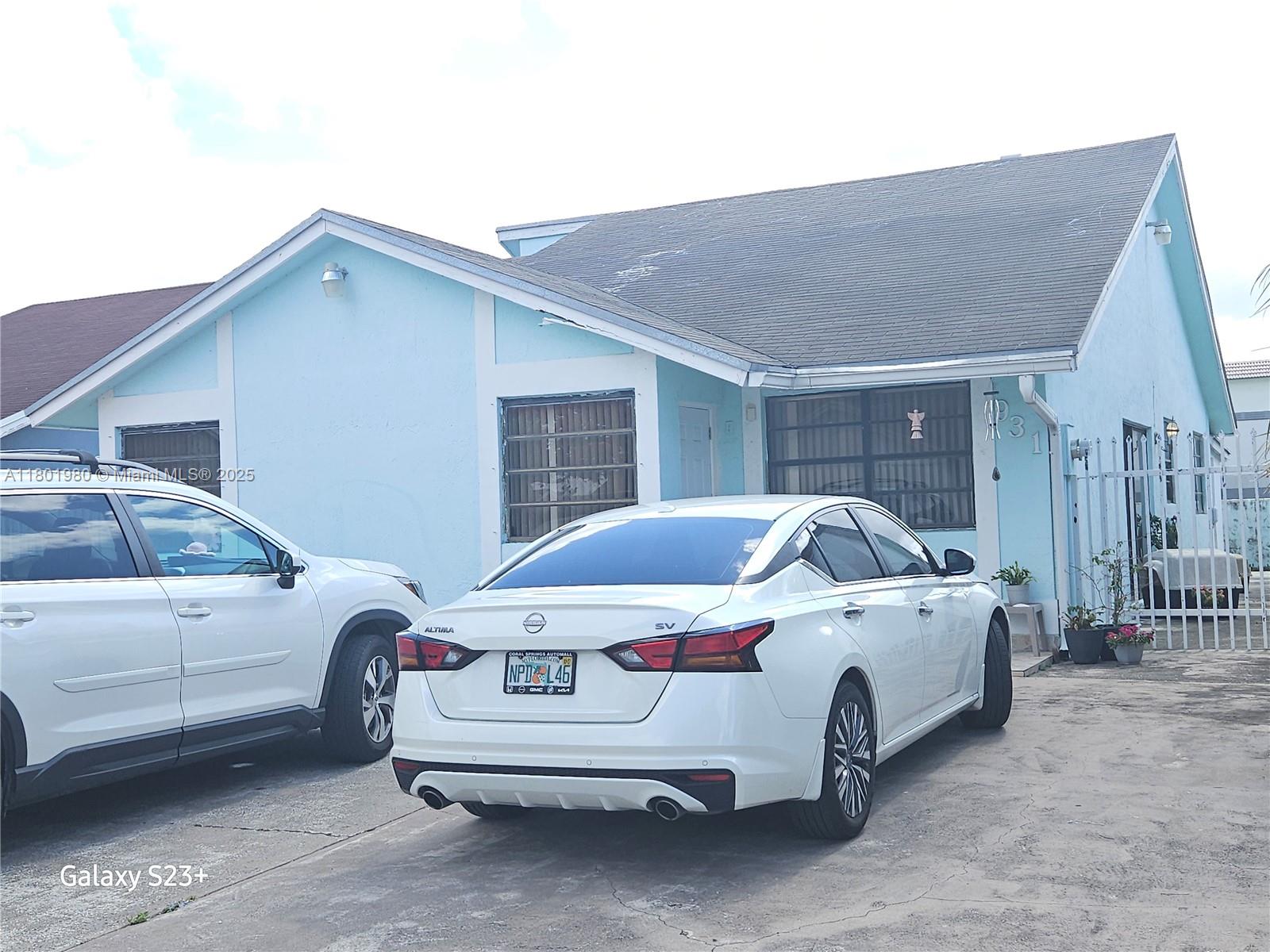 931 Sw 124th Ct, Miami, Broward County, Florida - 3 Bedrooms  
2 Bathrooms - 