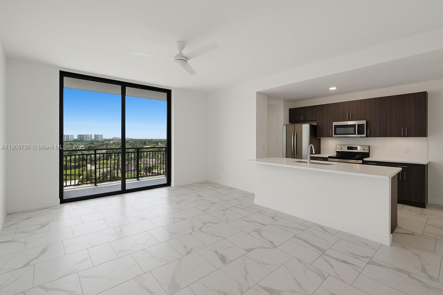 SPANISH RIVER LAND CO A - Residential Lease