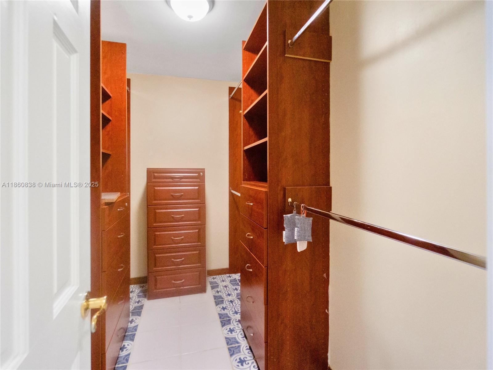 SAGA BAY SEC 1 PT 9 - Residential Lease