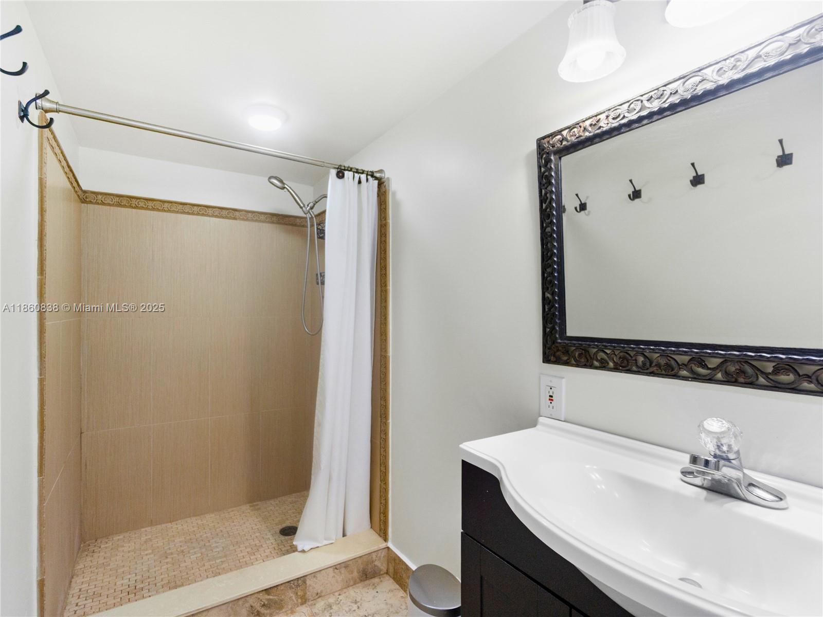 SAGA BAY SEC 1 PT 9 - Residential Lease