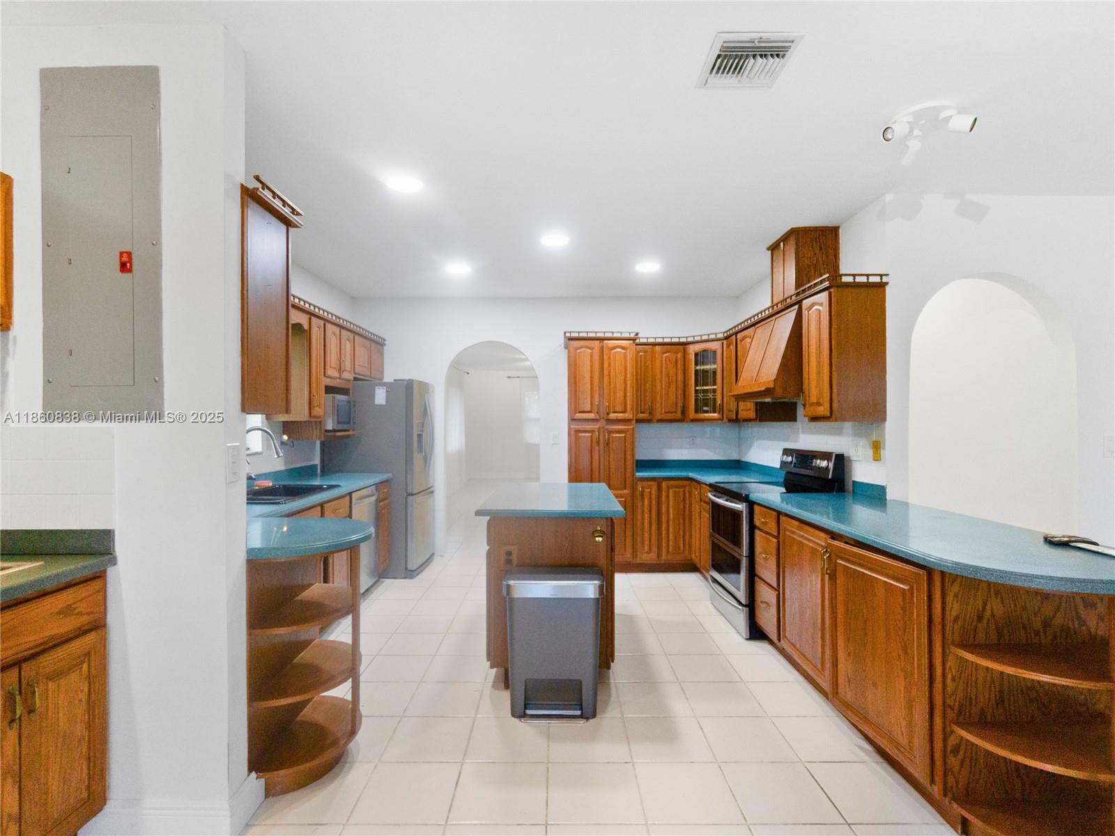 SAGA BAY SEC 1 PT 9 - Residential Lease