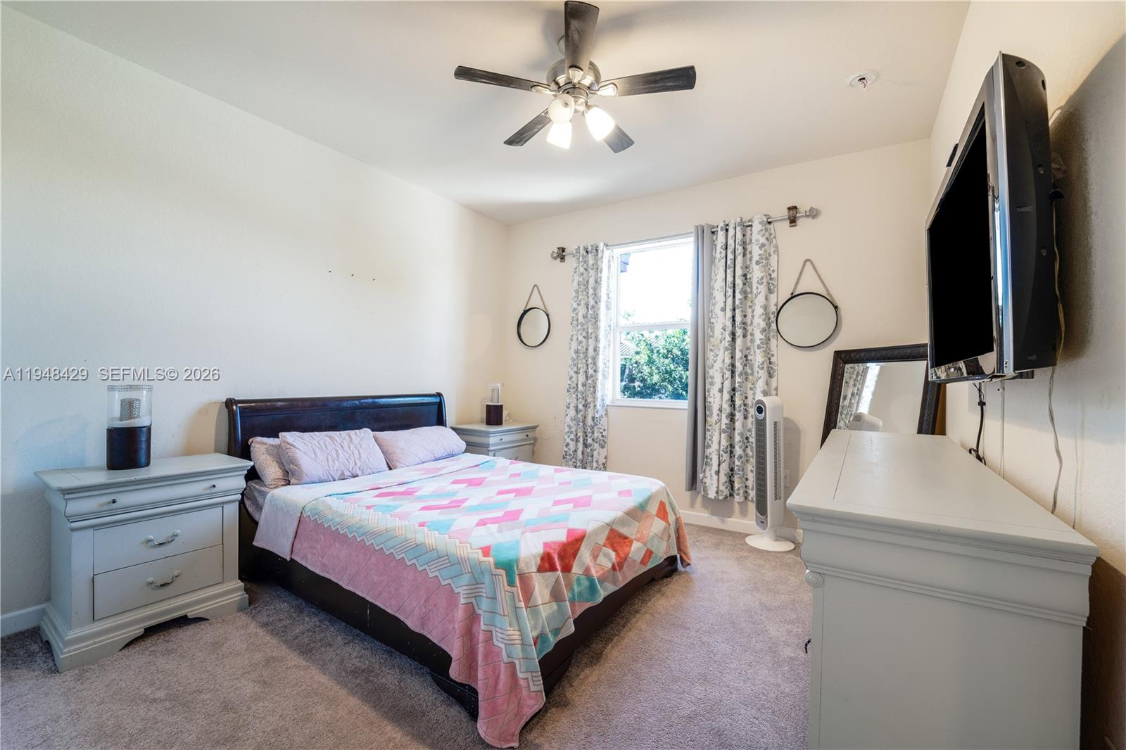 KENDALL COMMONS TOWNHOMES - Residential