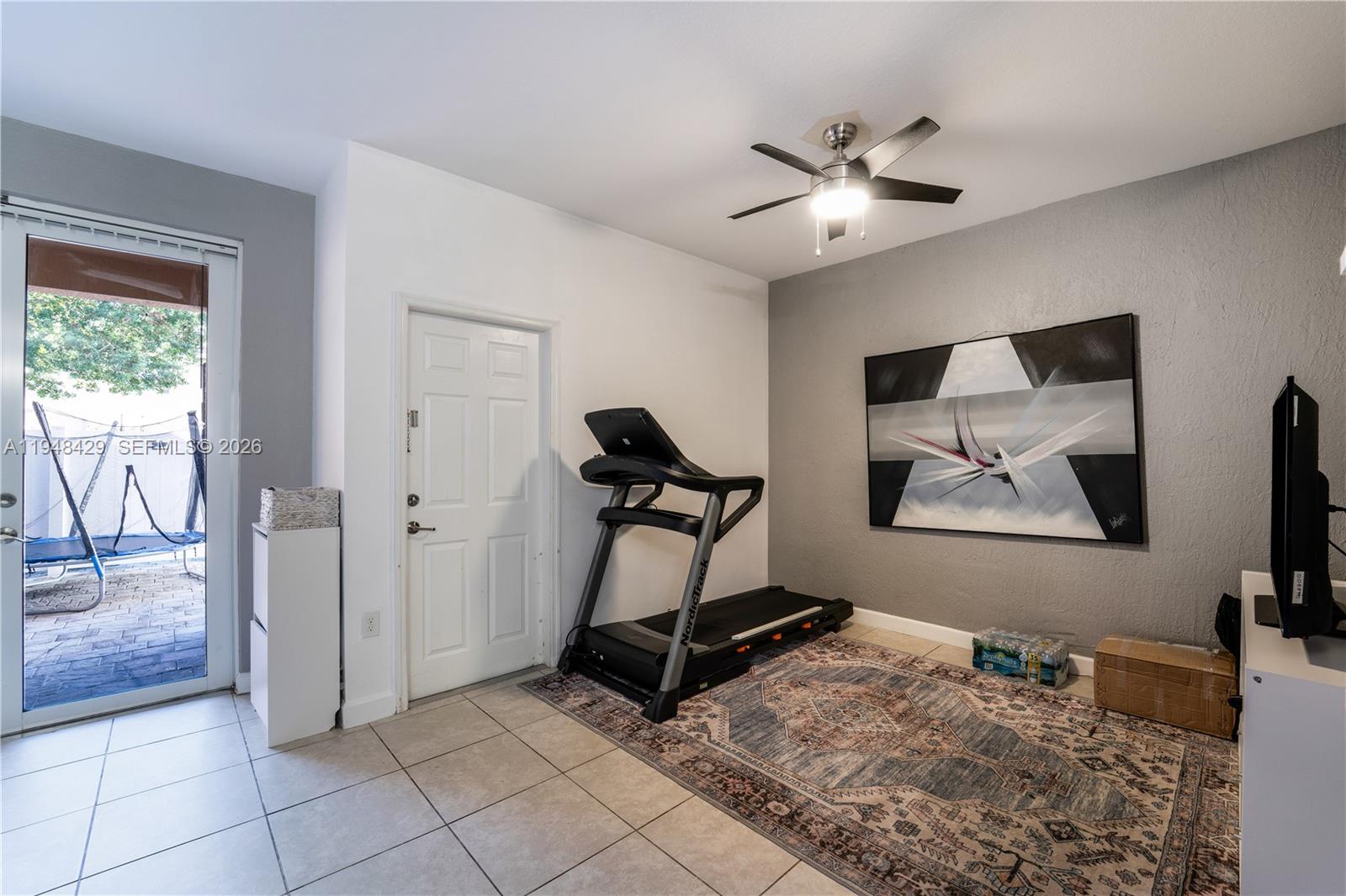 KENDALL COMMONS TOWNHOMES - Residential