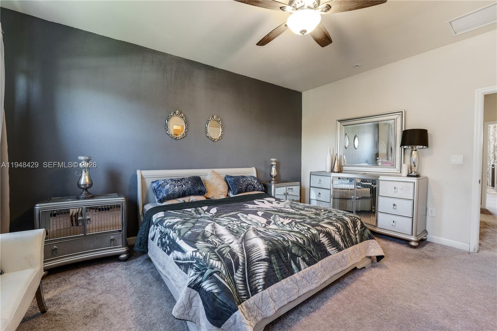 KENDALL COMMONS TOWNHOMES - Residential