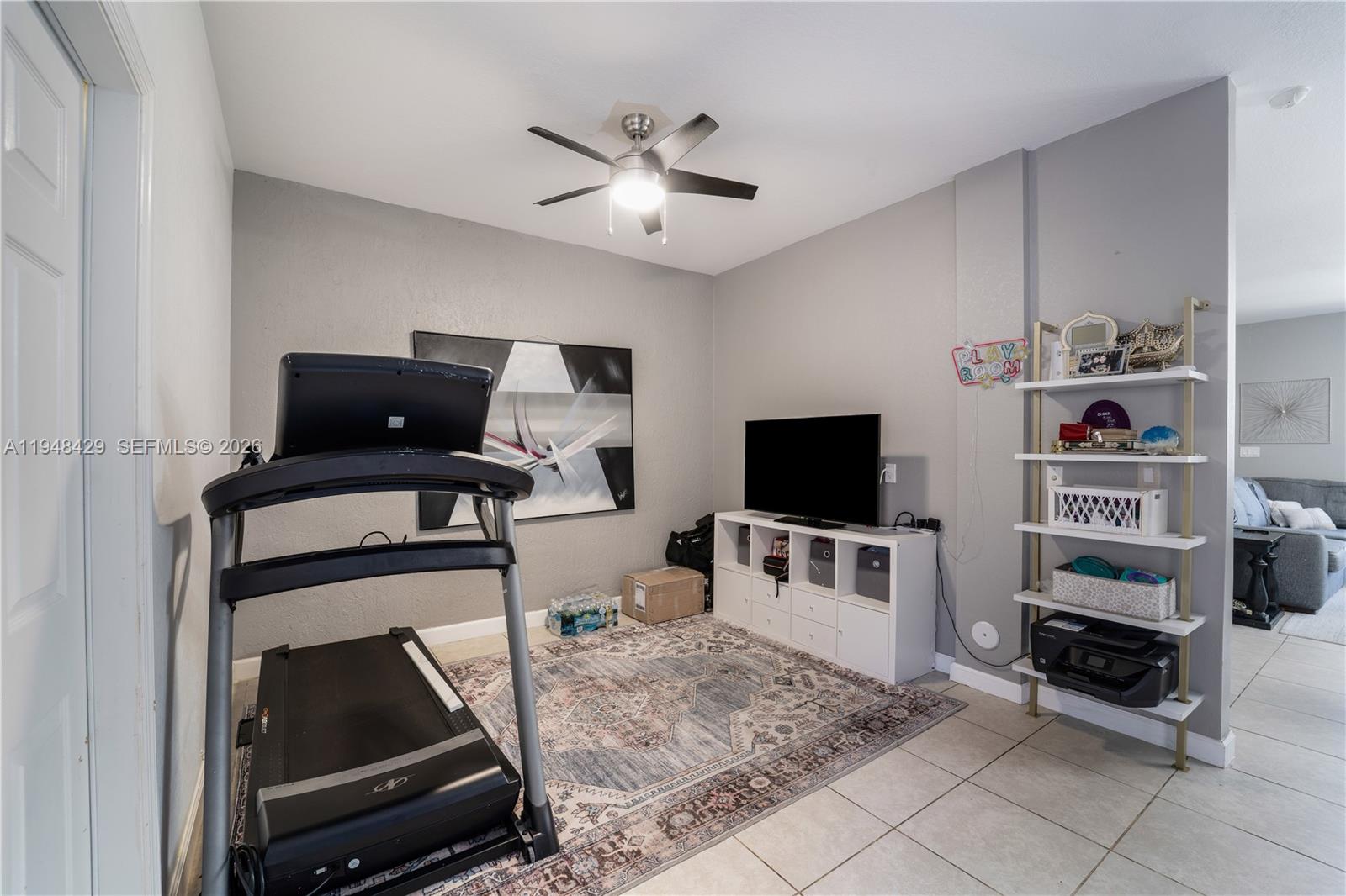 KENDALL COMMONS TOWNHOMES - Residential