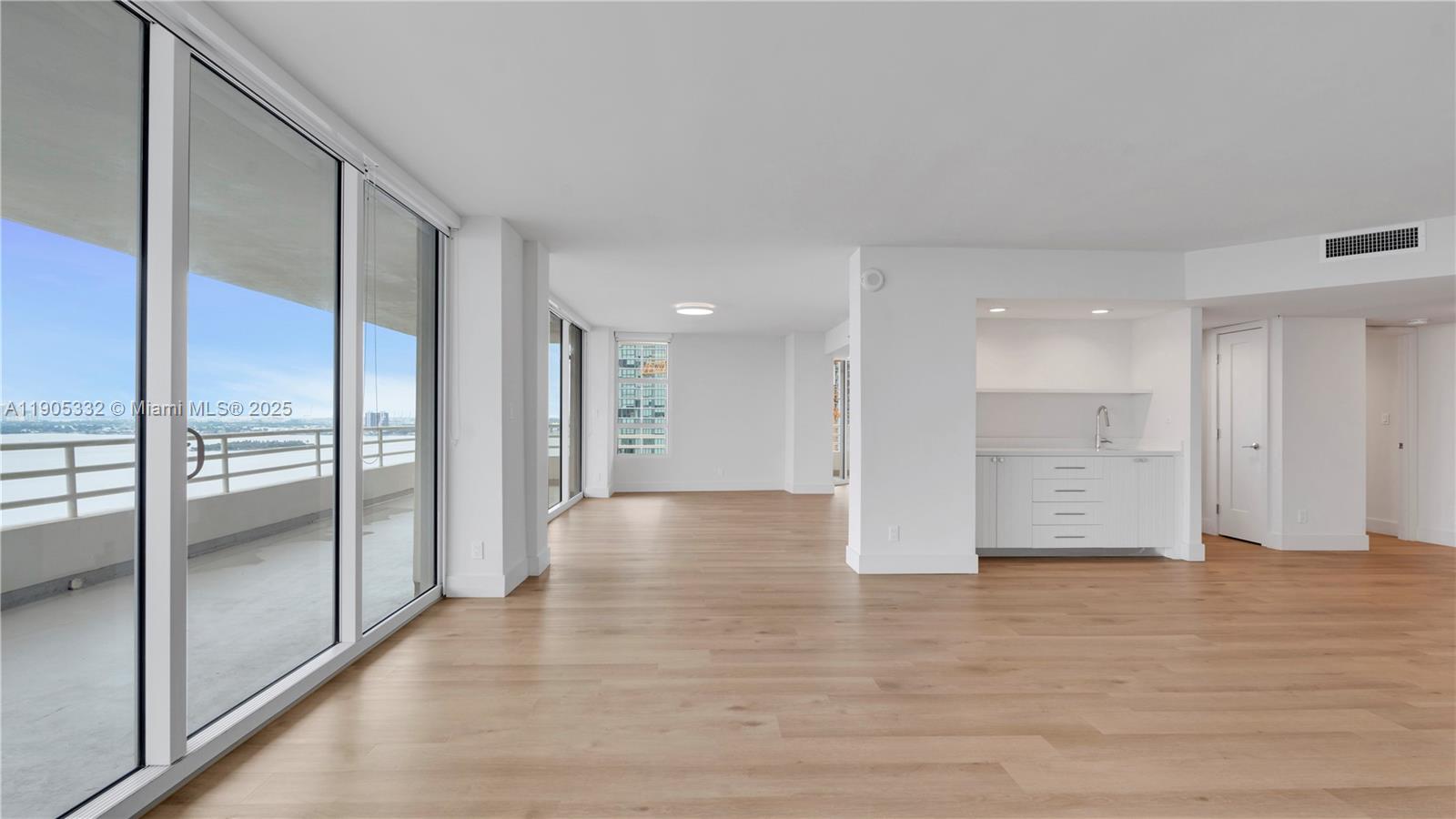 The Hamilton - Residential Lease