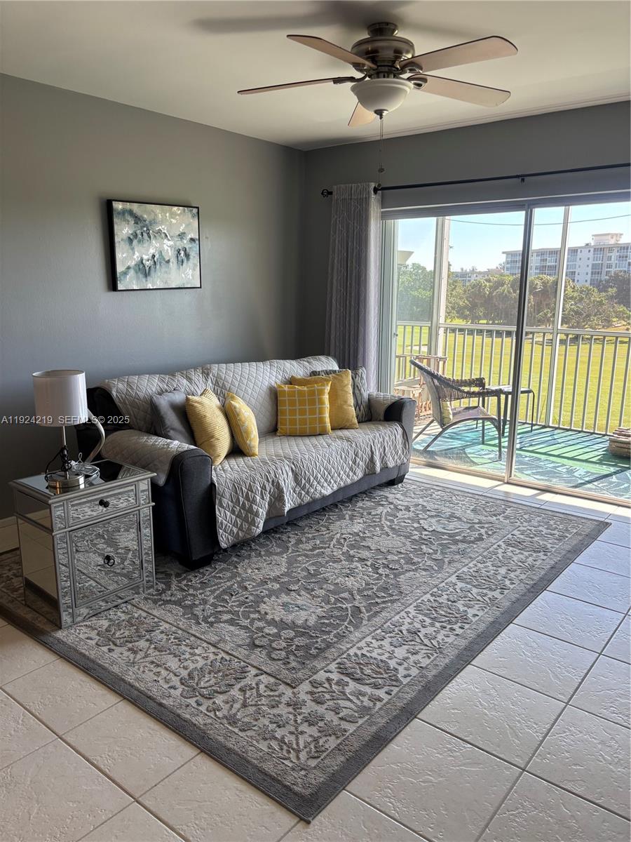 NO 3 PALM-AIRE COUNTRY CL - Residential Lease