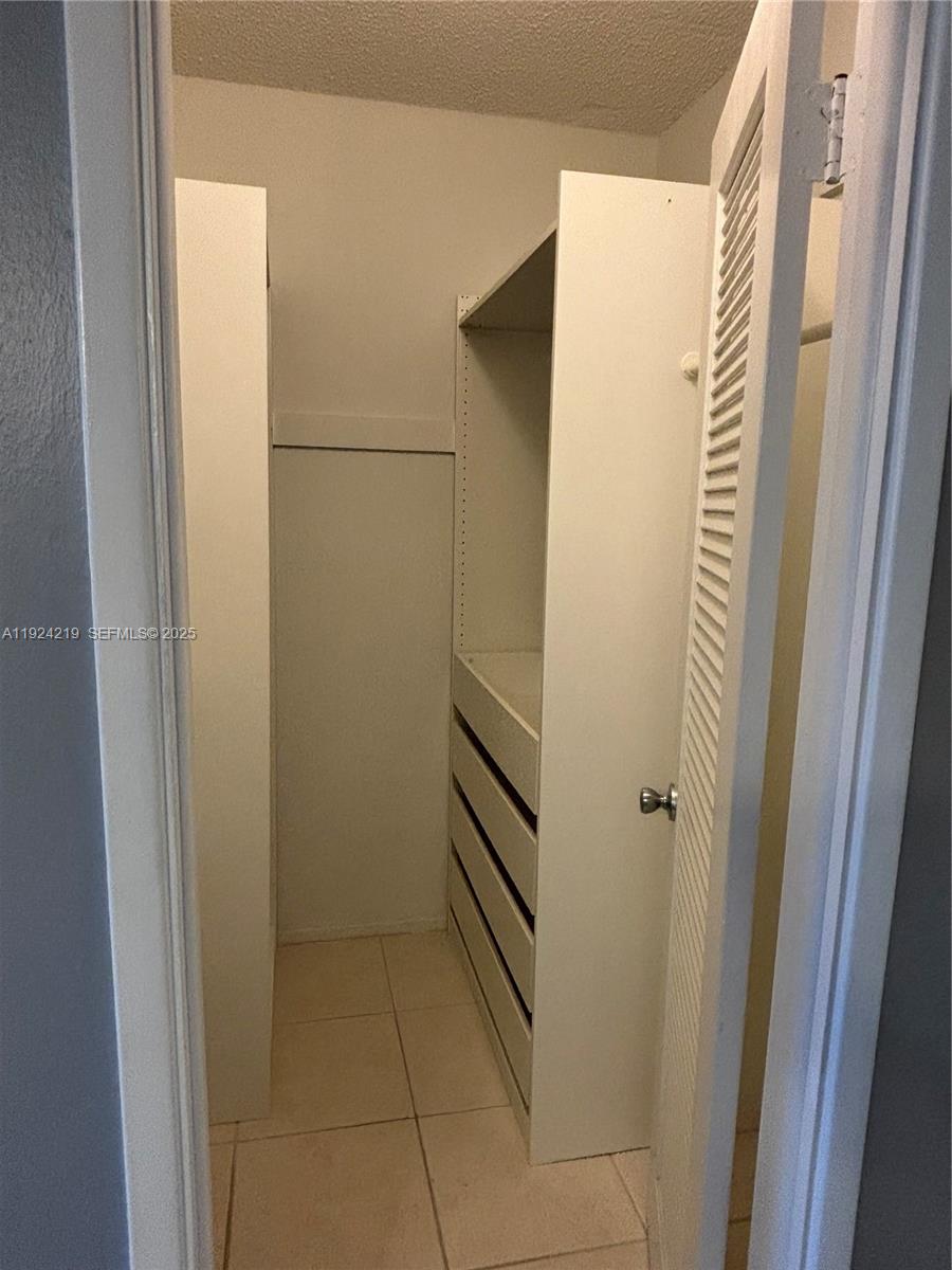 NO 3 PALM-AIRE COUNTRY CL - Residential Lease