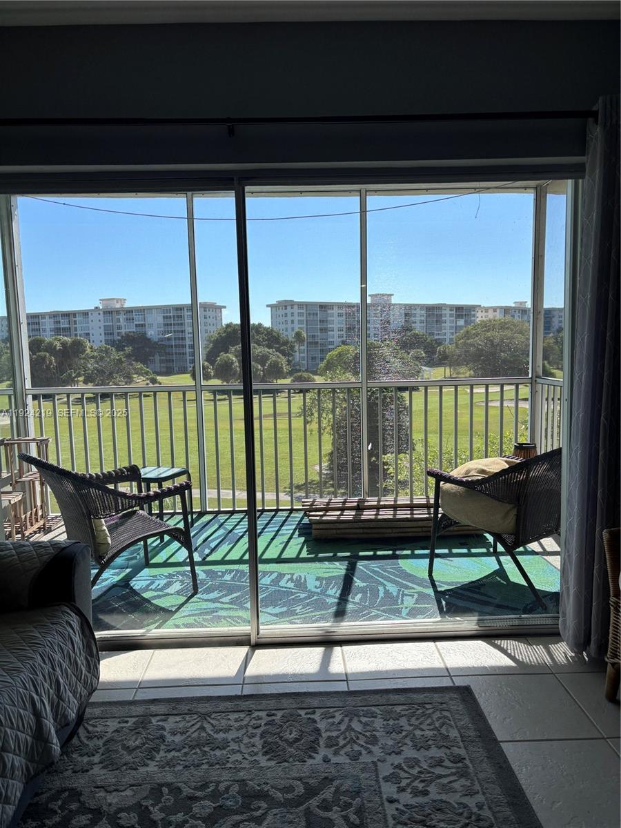 NO 3 PALM-AIRE COUNTRY CL - Residential Lease