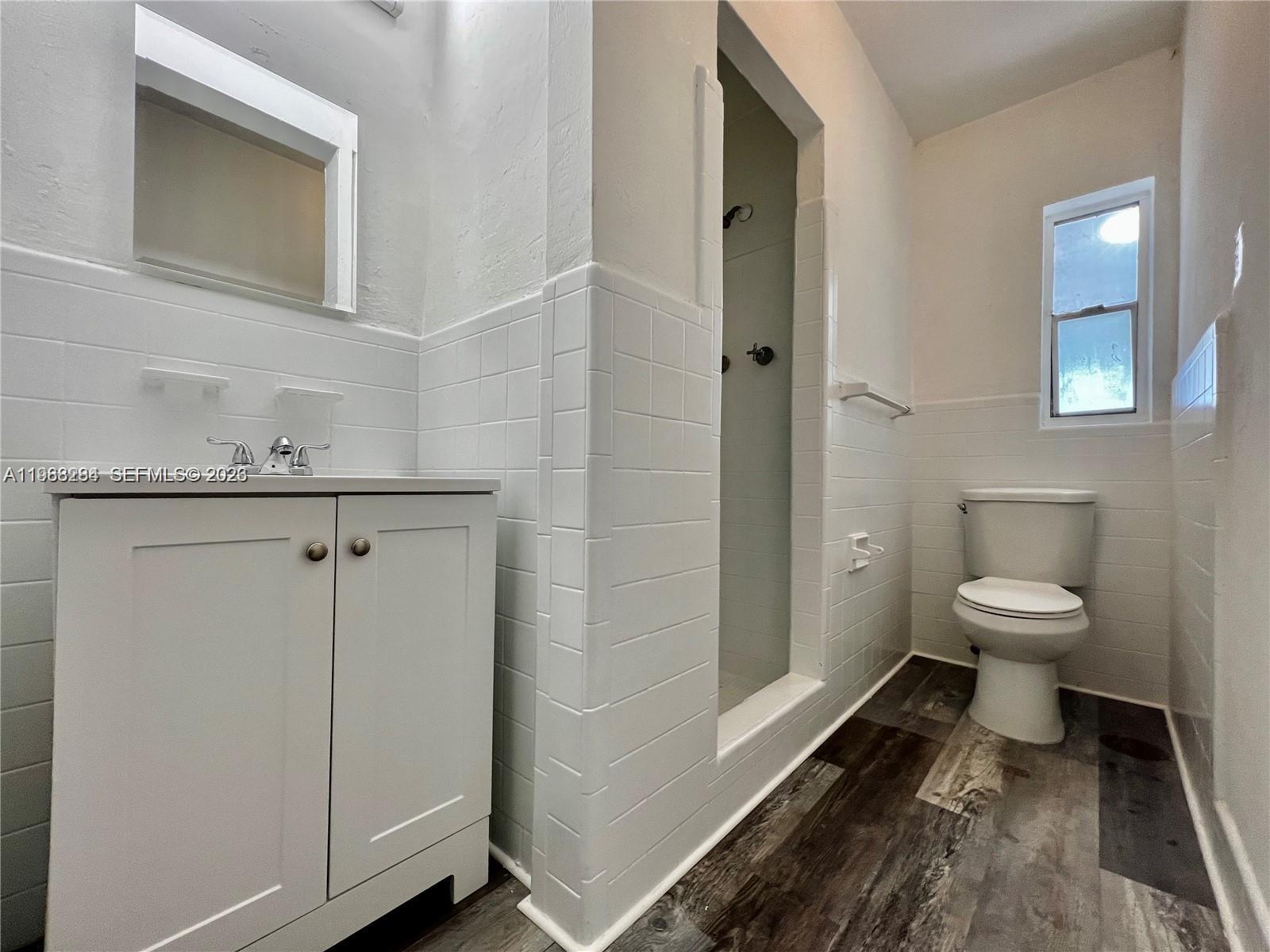 COLONIAL PLAZA CONDO - Residential