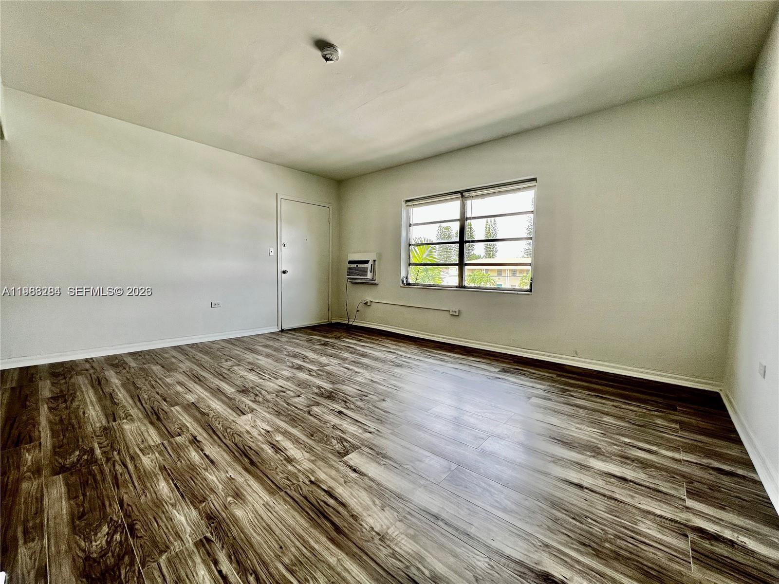 COLONIAL PLAZA CONDO - Residential