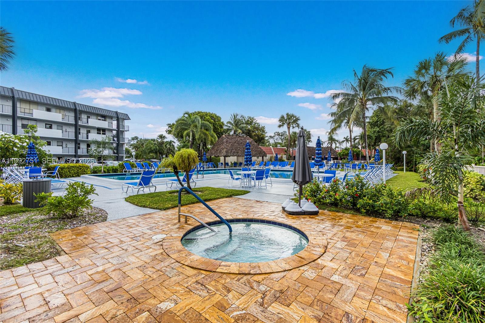 ISLAND CLUB ONE CONDO - Residential