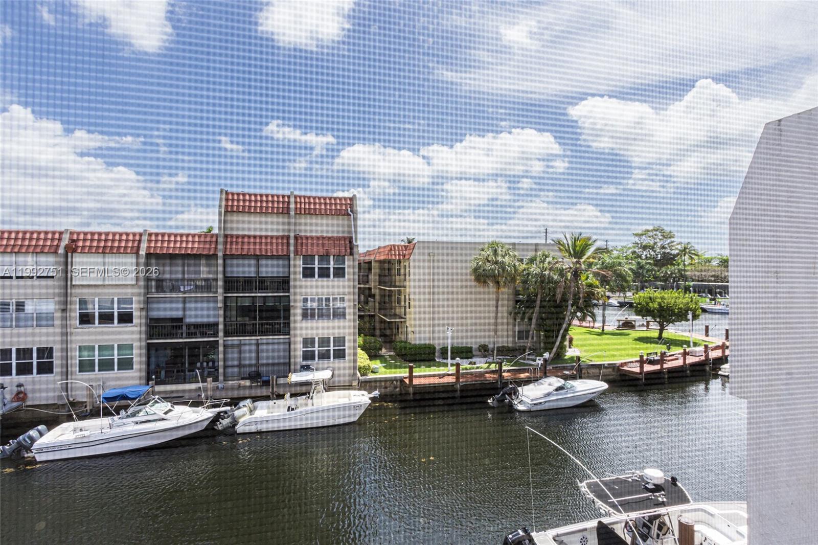 ISLAND CLUB ONE CONDO - Residential