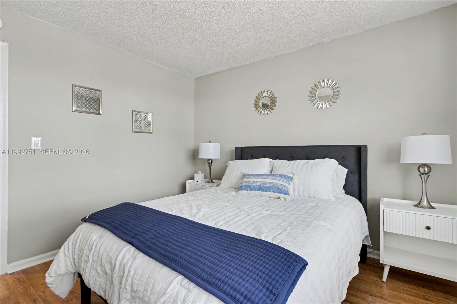 ISLAND CLUB ONE CONDO - Residential