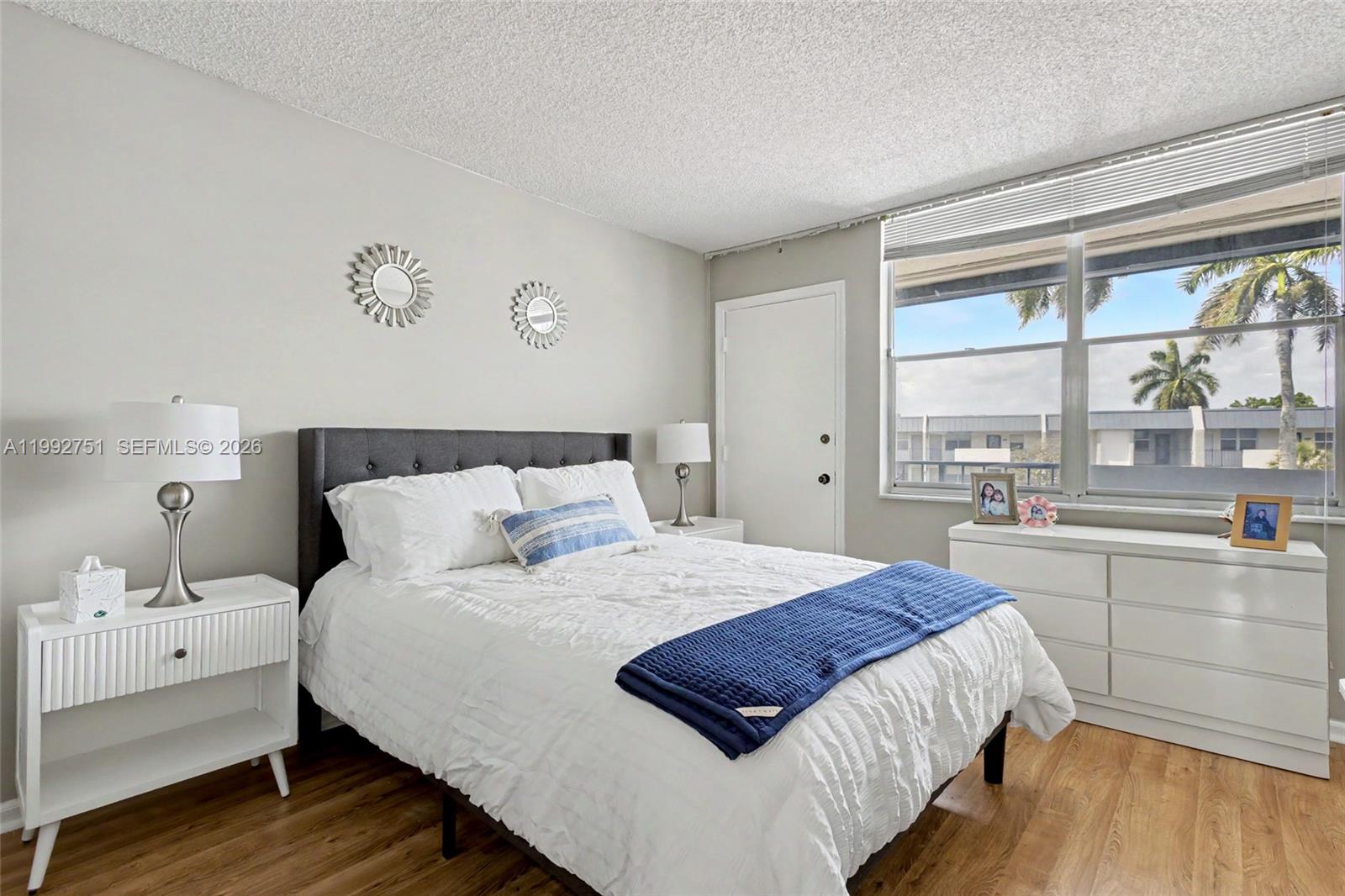 ISLAND CLUB ONE CONDO - Residential