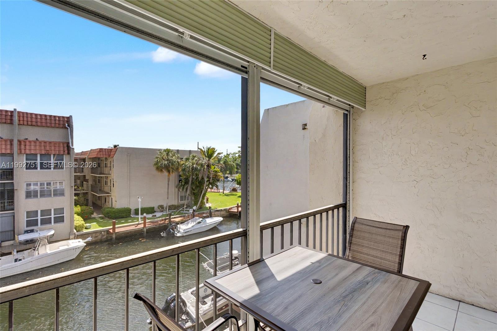 ISLAND CLUB ONE CONDO - Residential