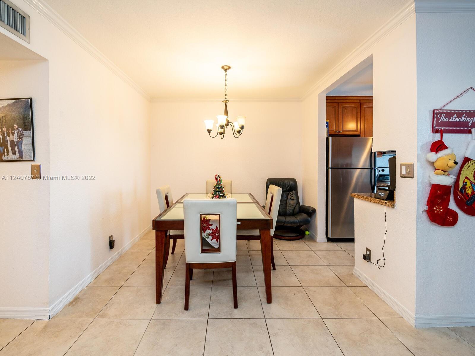 Photo 9 of 59 of 2020 NE 56th St 107 condo