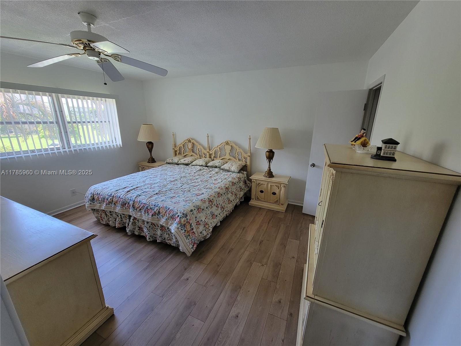 230 NE 26th Ave 2040