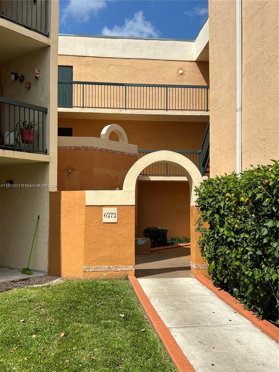 6272 NW 186th St 104