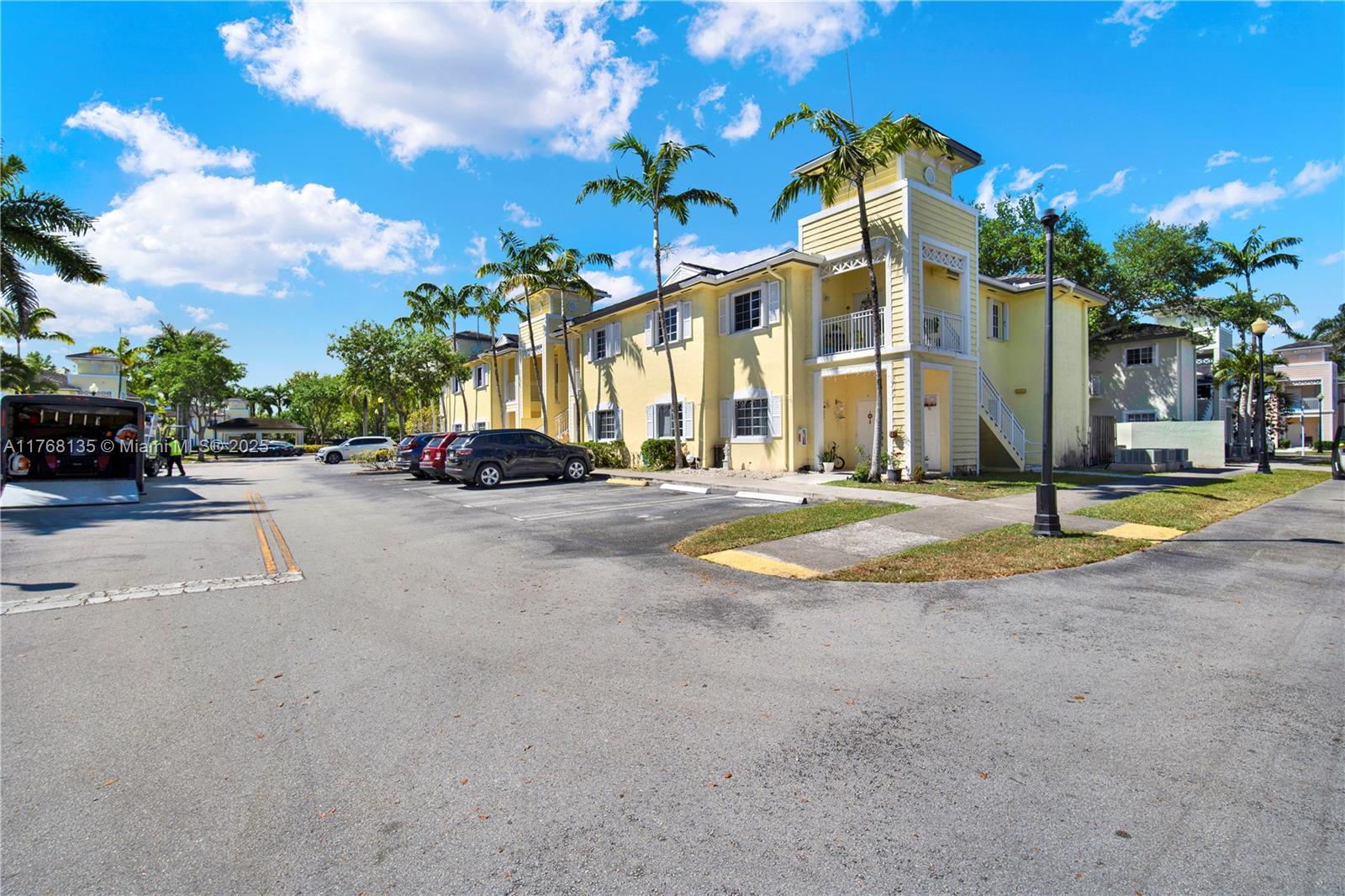 Property for Sale at 374 Ne 27th Ave 202, Homestead, Miami-Dade County, Florida - Bedrooms: 2 
Bathrooms: 2  - $225,000