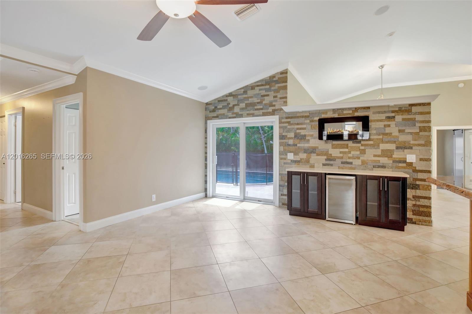 ARBORETUM AT DAVIE - Residential Lease
