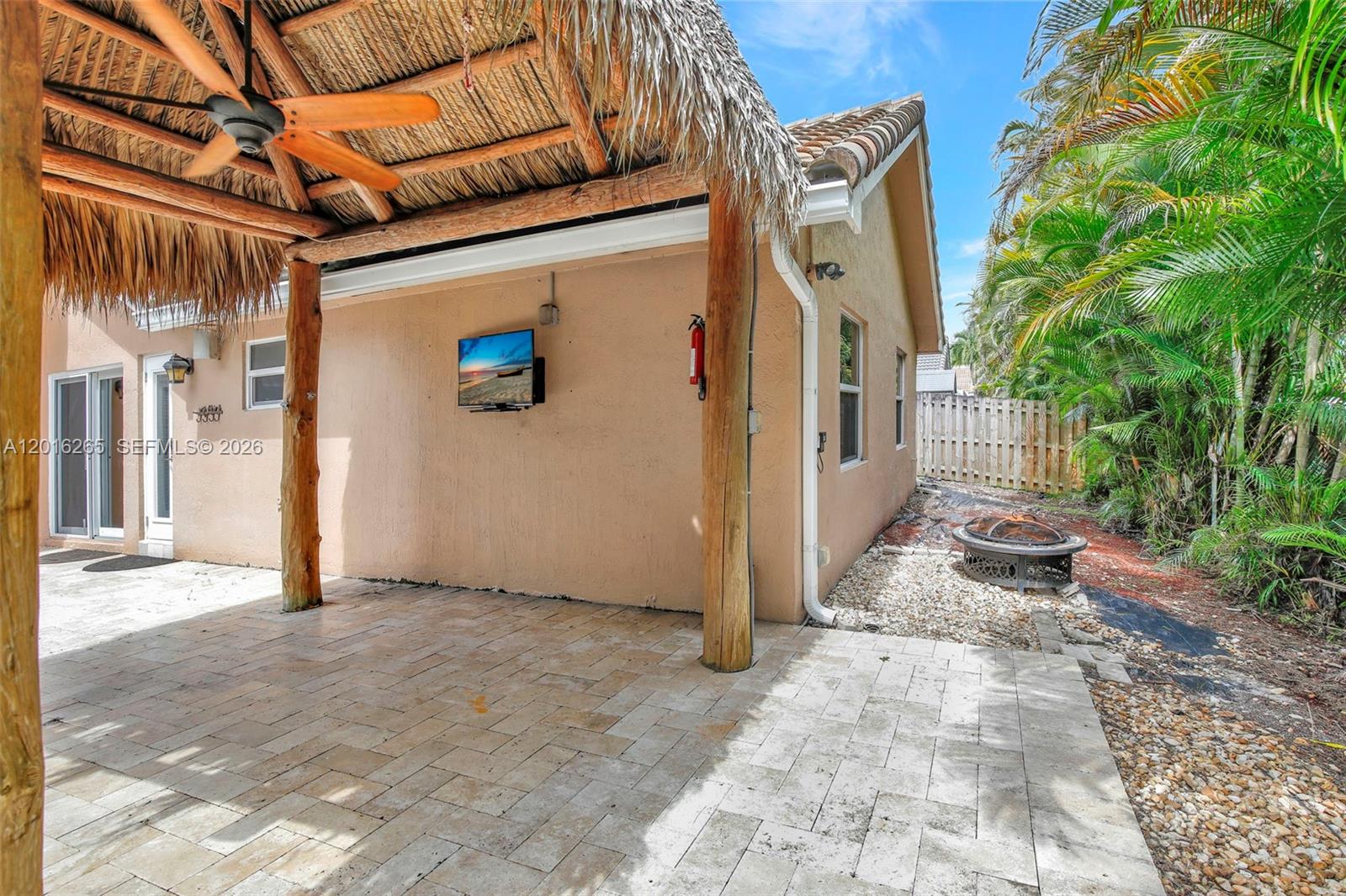 ARBORETUM AT DAVIE - Residential Lease