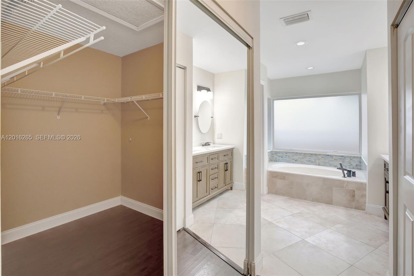 ARBORETUM AT DAVIE - Residential Lease