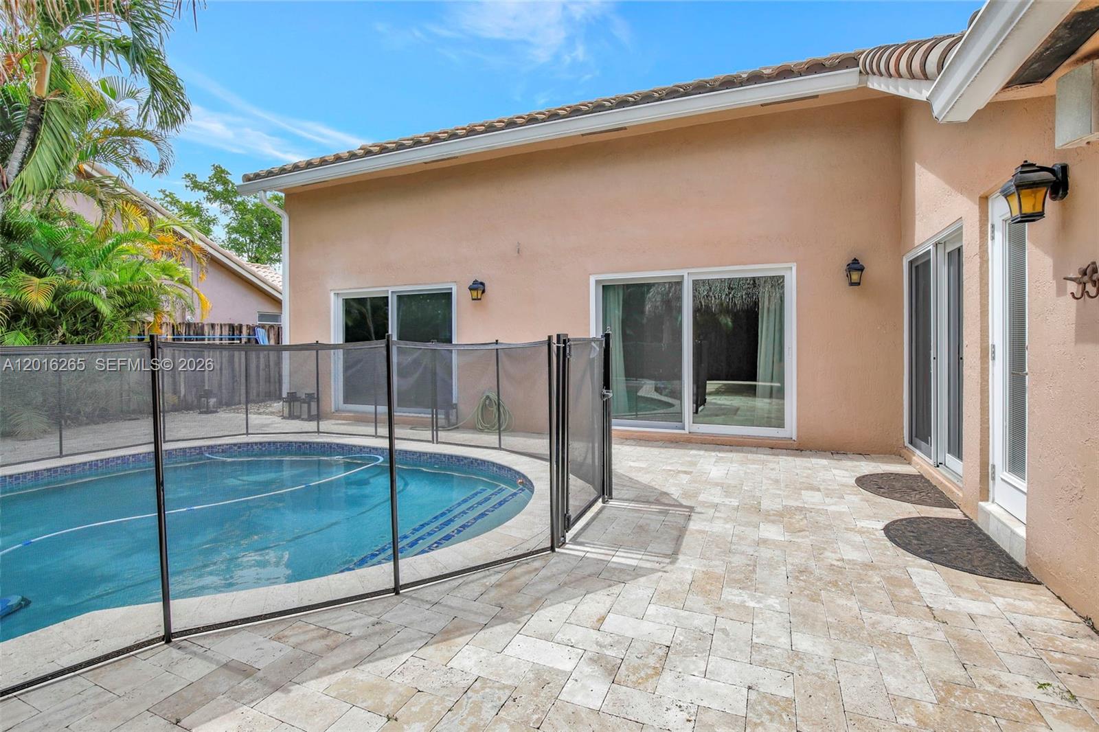 ARBORETUM AT DAVIE - Residential Lease