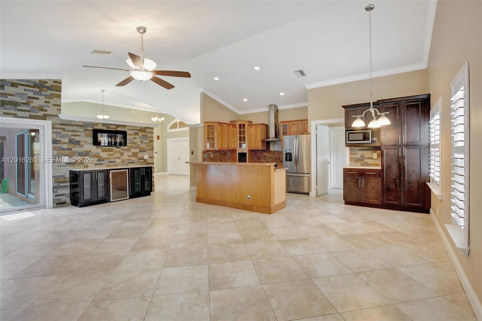 ARBORETUM AT DAVIE - Residential Lease
