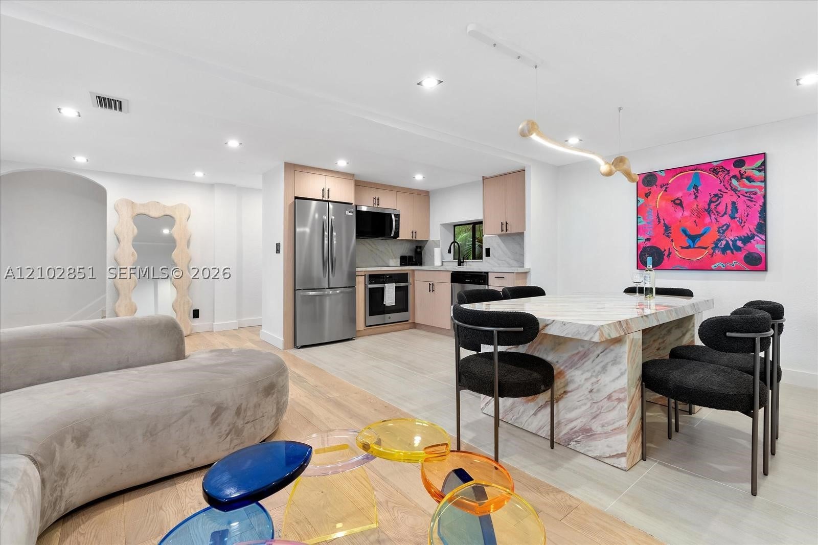 117 NE 48th St B1