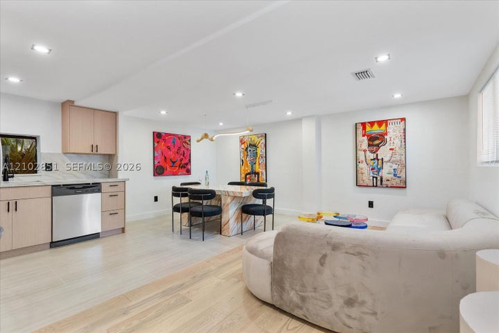 Photo 1 of 36 — 117 NE 48th St B1, Miami, FL 33137