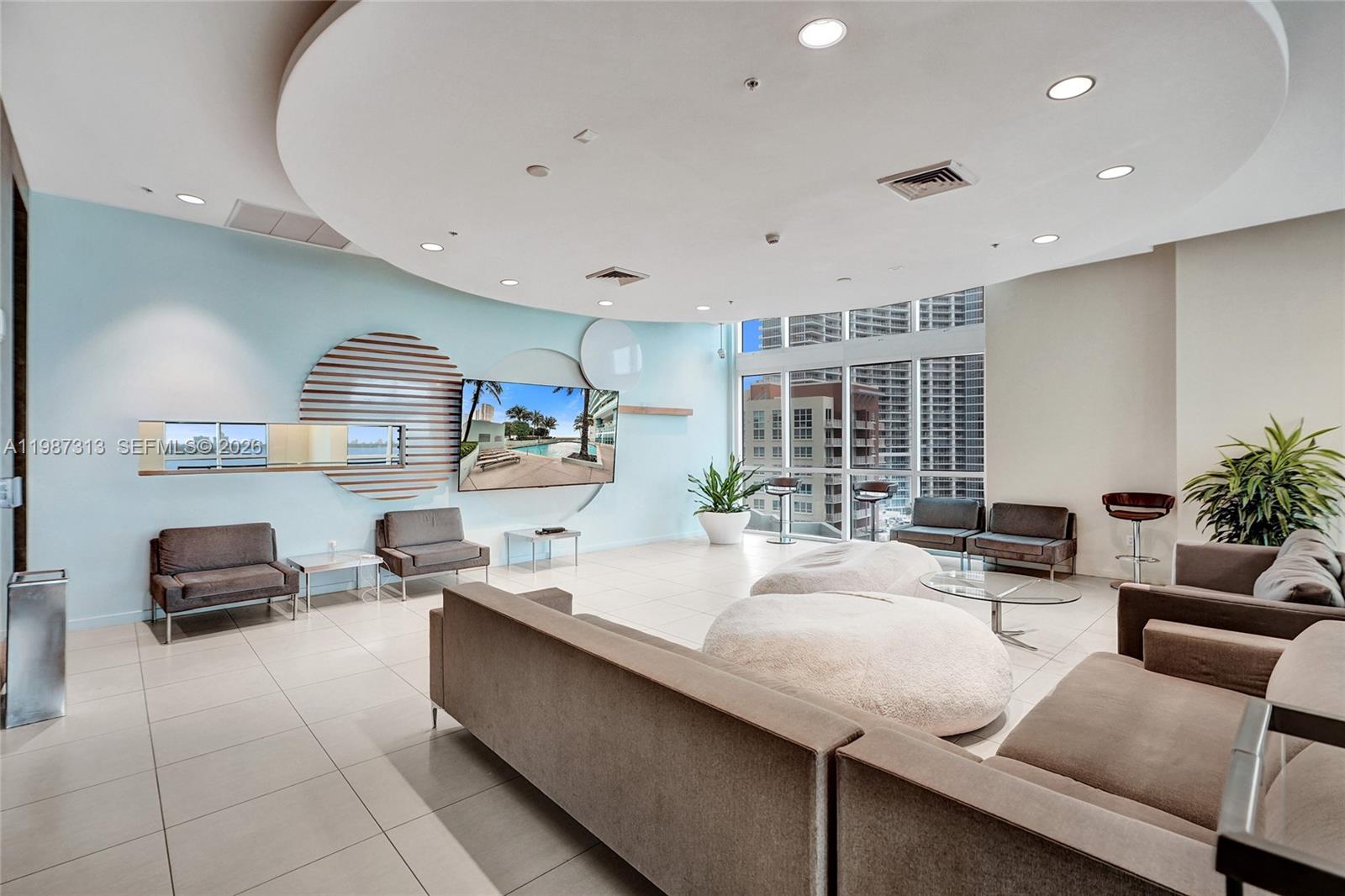 QUANTUM ON THE BAY CONDO - Residential