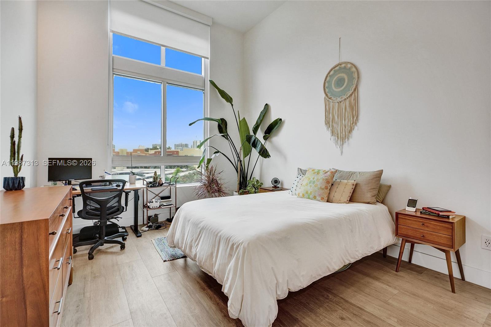 QUANTUM ON THE BAY CONDO - Residential