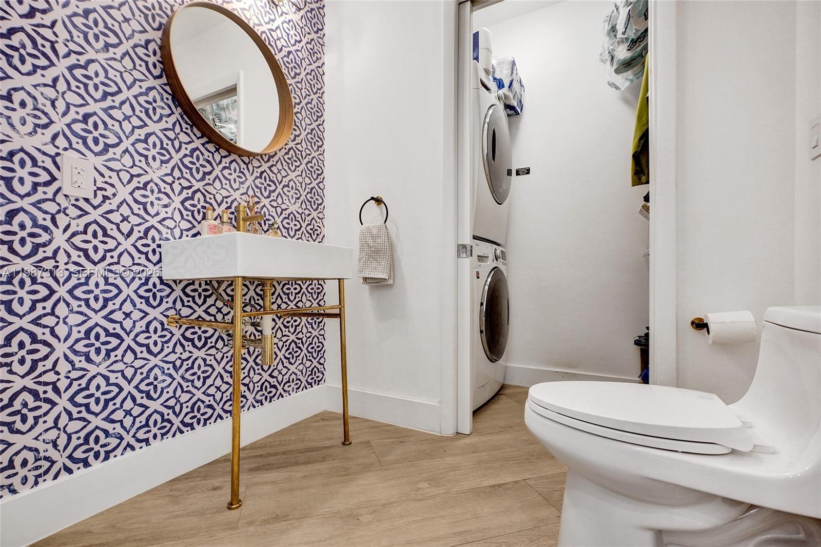 QUANTUM ON THE BAY CONDO - Residential