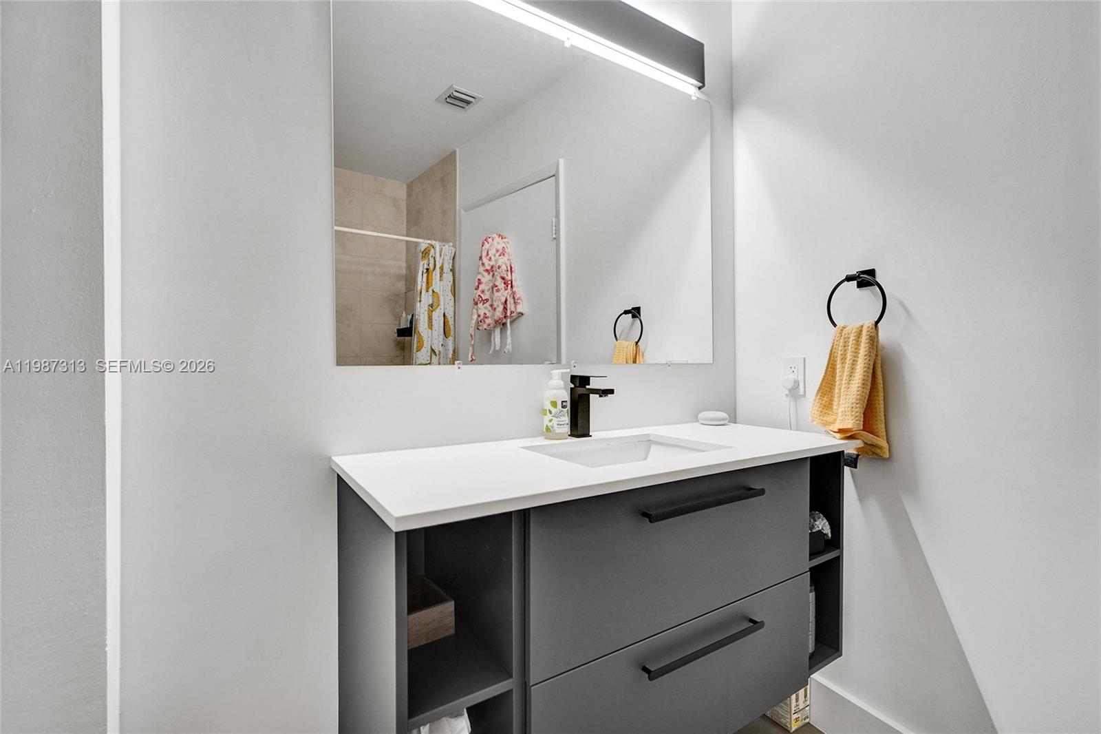 QUANTUM ON THE BAY CONDO - Residential