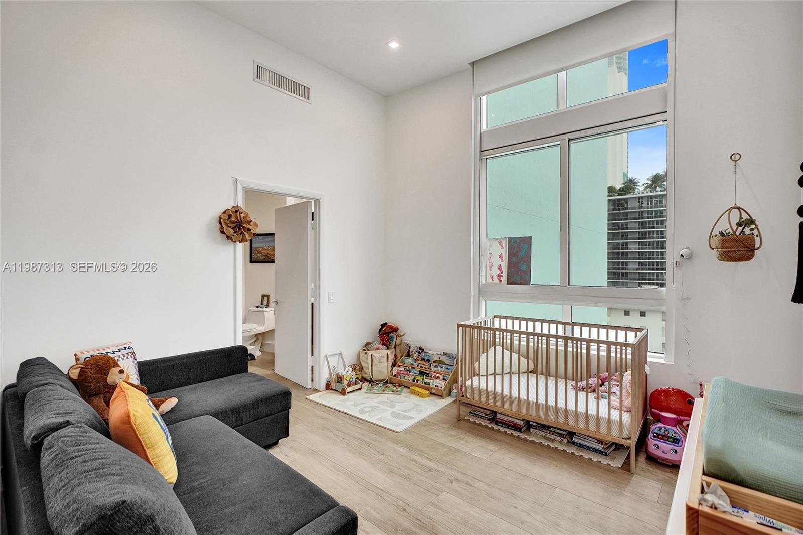 QUANTUM ON THE BAY CONDO - Residential