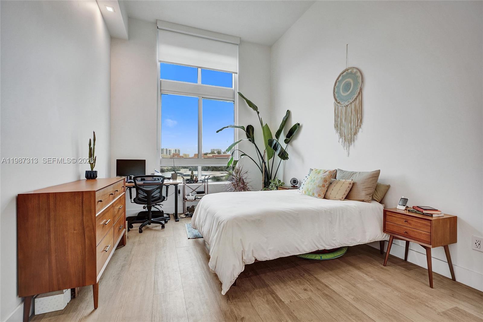 QUANTUM ON THE BAY CONDO - Residential