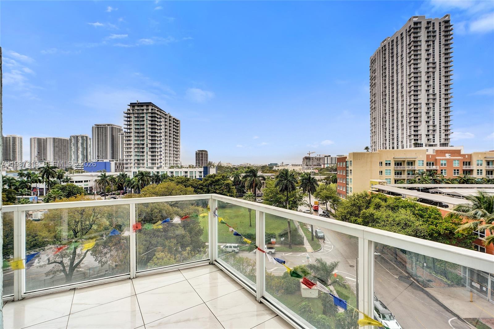 QUANTUM ON THE BAY CONDO - Residential