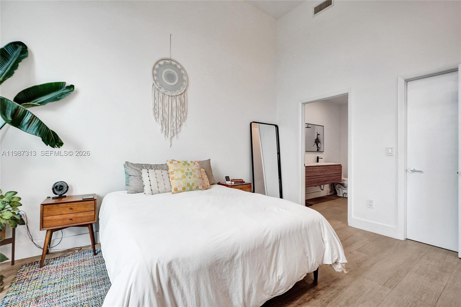 QUANTUM ON THE BAY CONDO - Residential